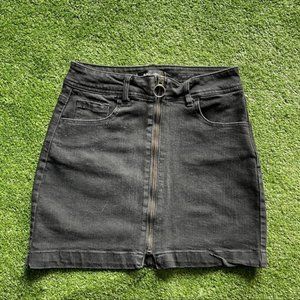 Black mini skirt zip up front washed look Preowned casual date  night size Med